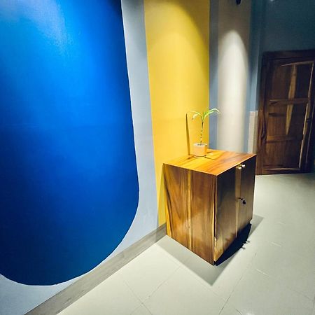 Por Chey Guesthouse Battambang Ngoại thất bức ảnh