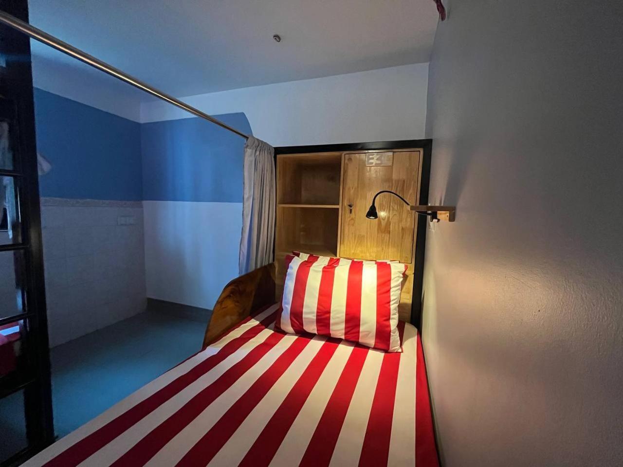 Por Chey Guesthouse Battambang Ngoại thất bức ảnh