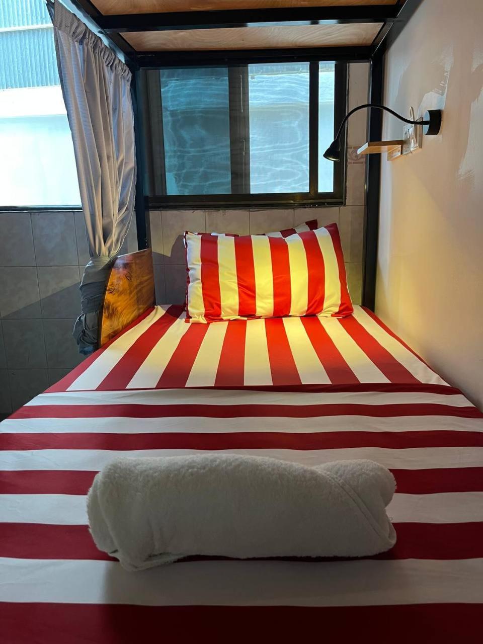 Por Chey Guesthouse Battambang Ngoại thất bức ảnh