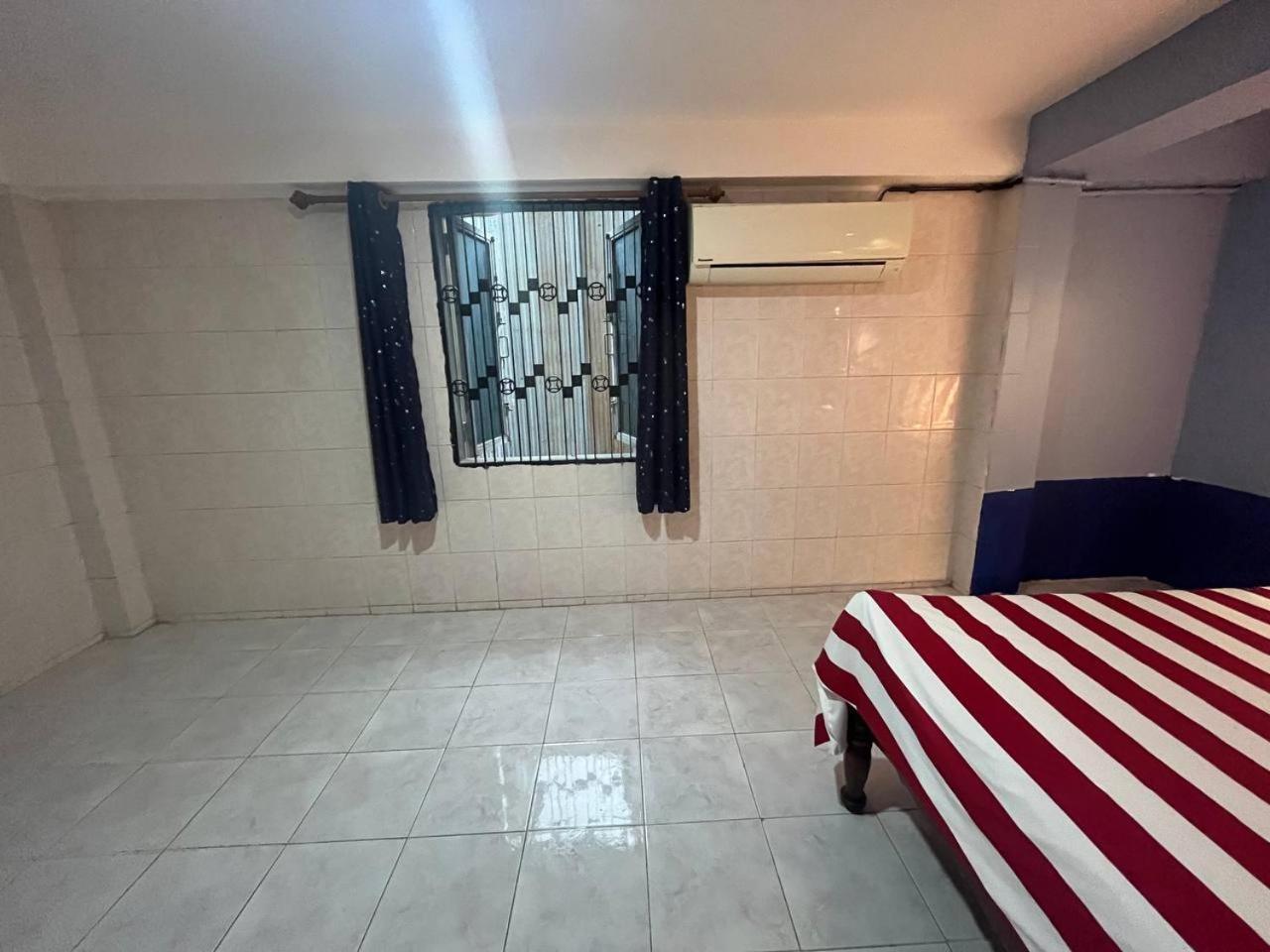 Por Chey Guesthouse Battambang Ngoại thất bức ảnh